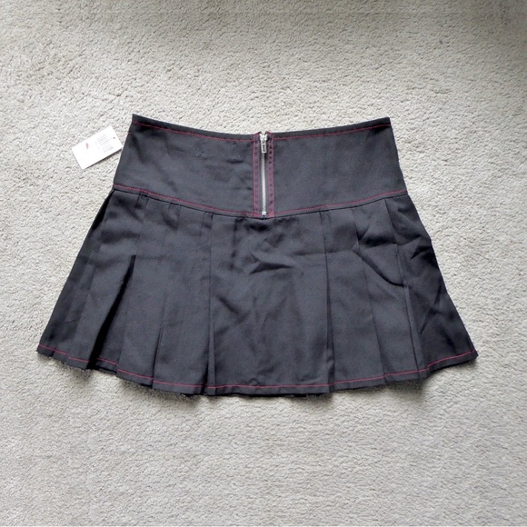 NWT Royal Bones by Tripp Pleated Chain Skirt - Picture 3 of 8